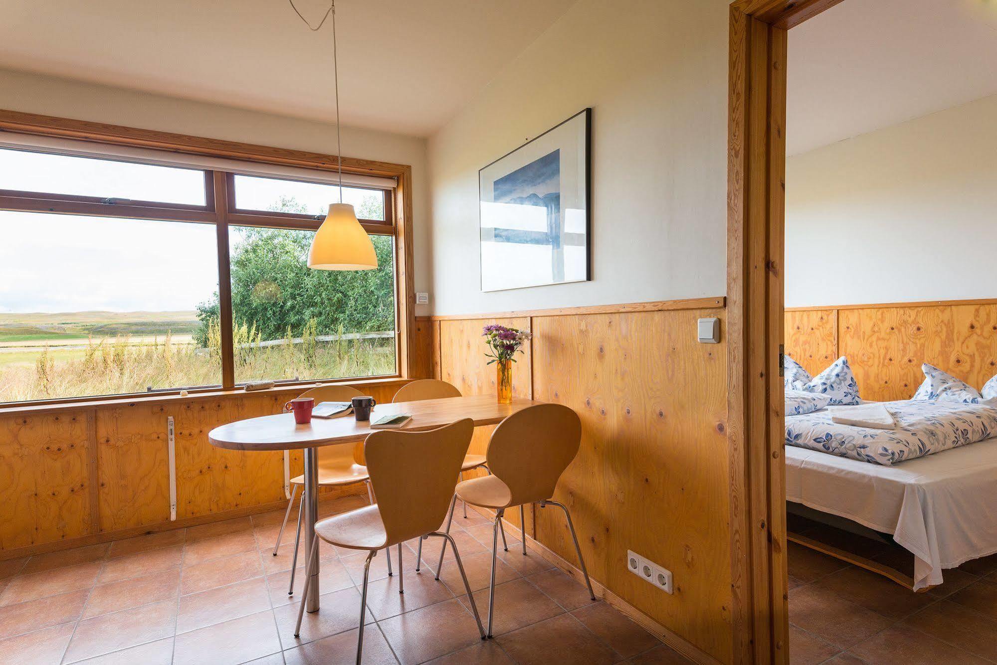 Brekkulaekur Guesthouse Hunathing Vestra Екстер'єр фото