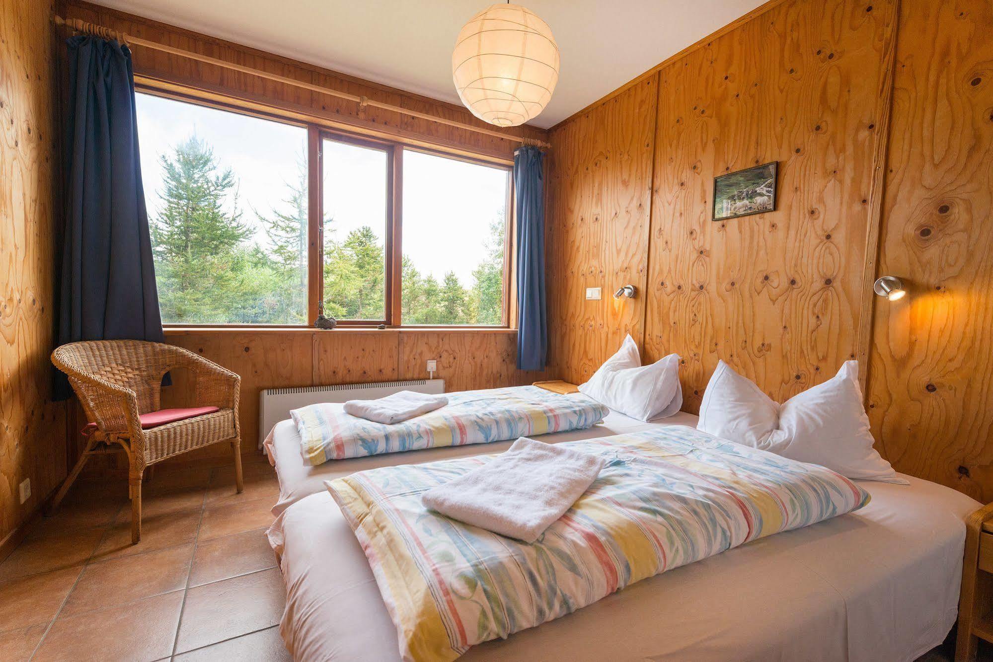 Brekkulaekur Guesthouse Hunathing Vestra Екстер'єр фото
